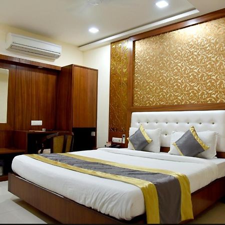 Hotel Simran Pride, Raipur Εξωτερικό φωτογραφία