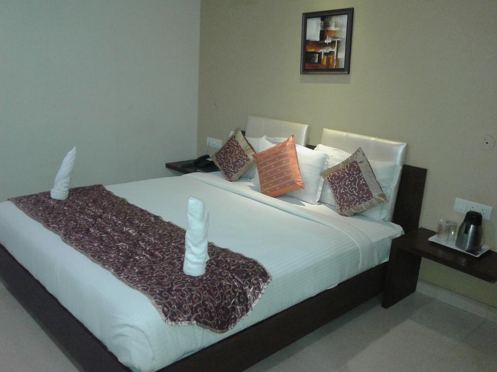 Hotel Simran Pride, Raipur Δωμάτιο φωτογραφία