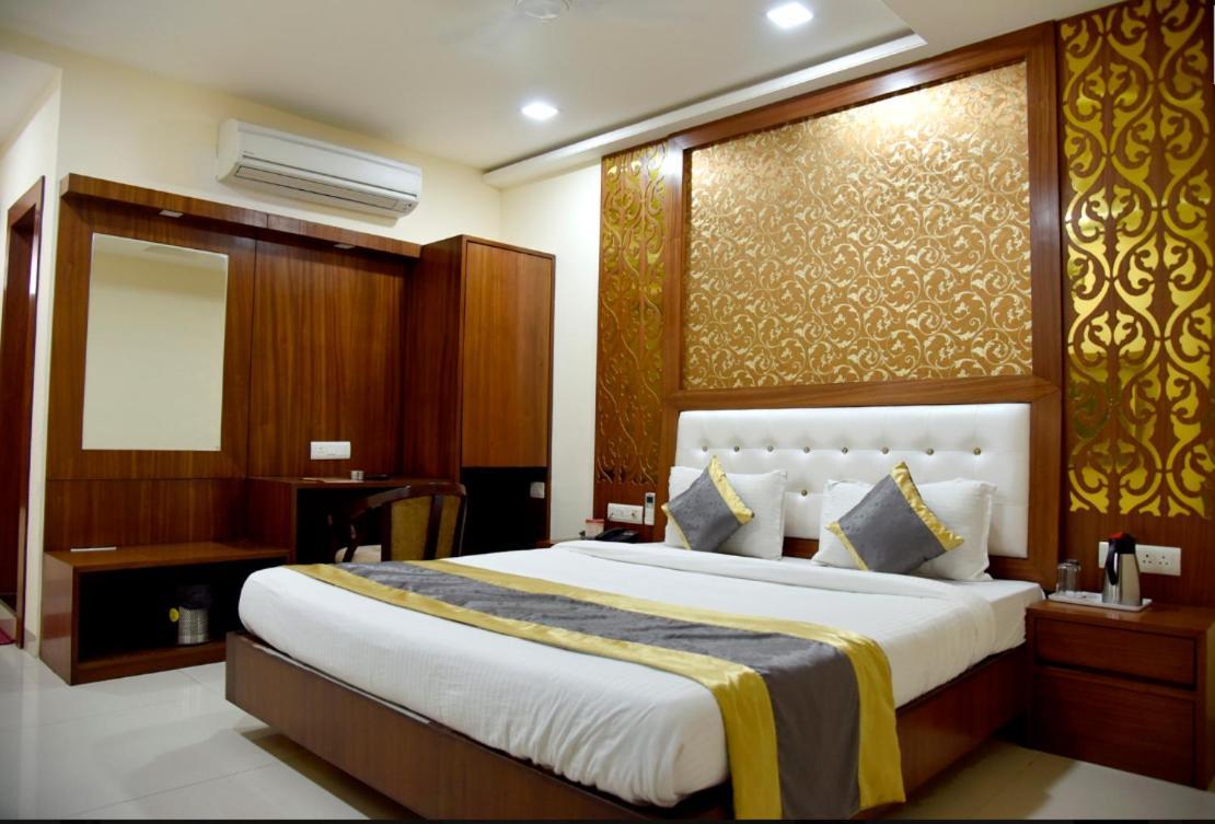Hotel Simran Pride, Raipur Εξωτερικό φωτογραφία