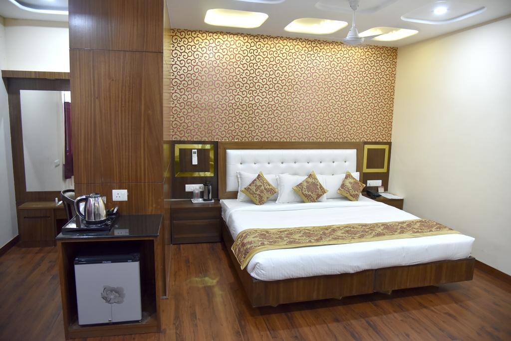 Hotel Simran Pride, Raipur Εξωτερικό φωτογραφία